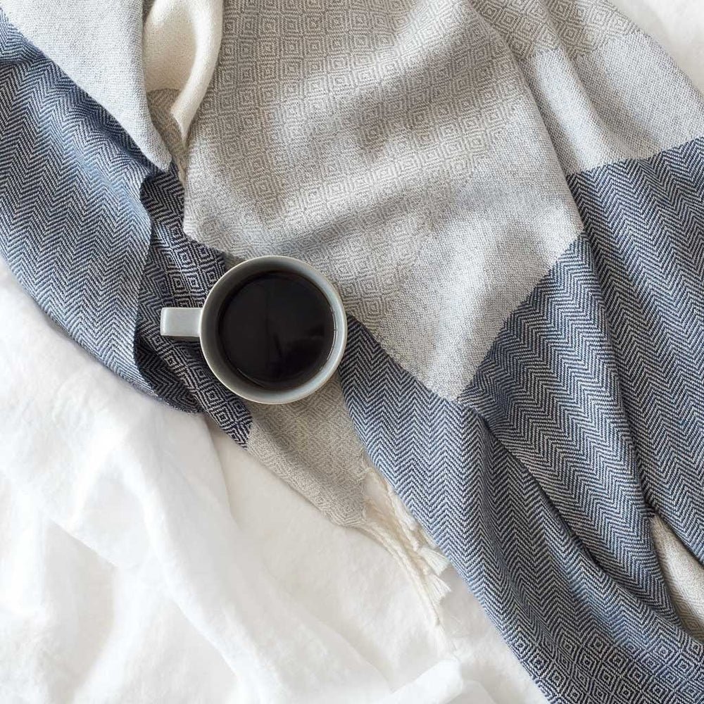 CASCADA ALPACA THROW Handwoven in Peru